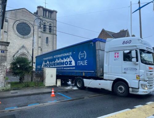 Arrivée des bancs de Margny en photos